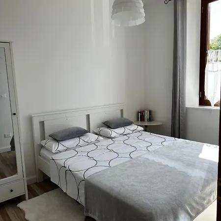 Apartment House *